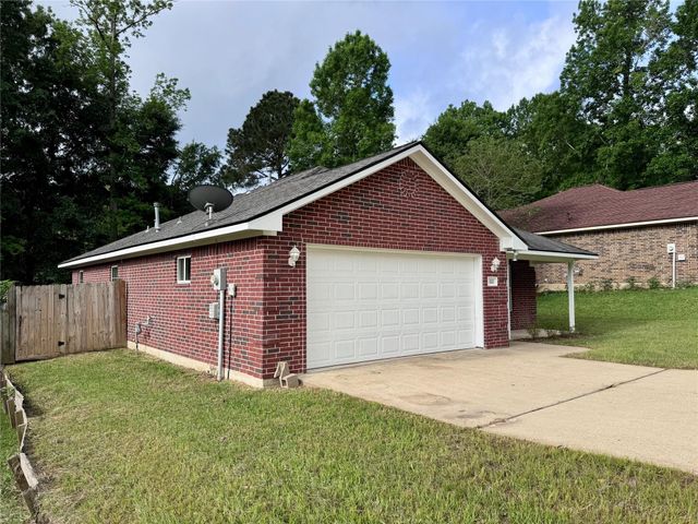 322 Green Leaf Street, Huntsville, TX 77340