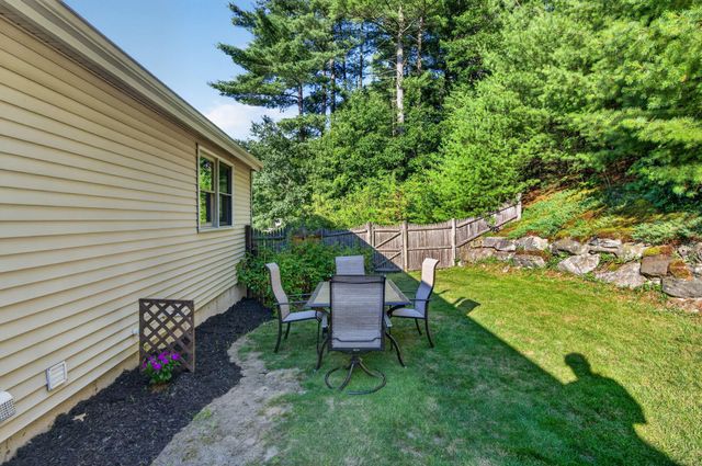 18 Cobble Hill Road, Nashua, NH 03062