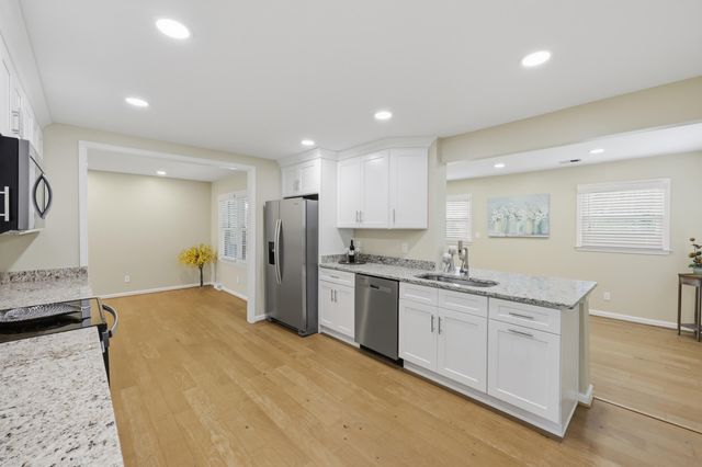 1147 Athenia Drive, Lexington, KY 40504