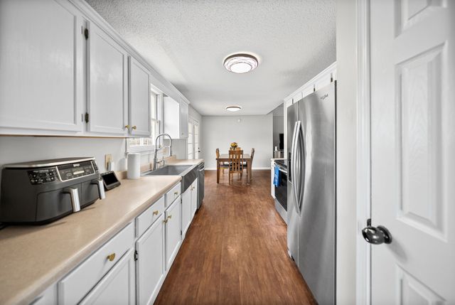 1788 Cherry Point Ct, Clarksville, TN 37042