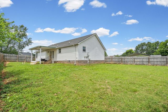 1788 Cherry Point Ct, Clarksville, TN 37042