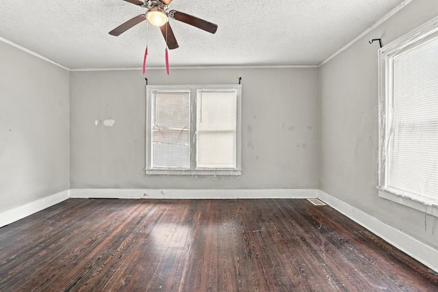 867 MAPLE DR, Memphis, TN 38108