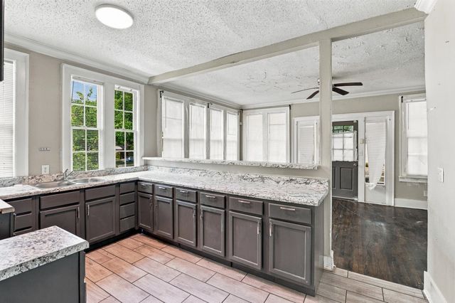 867 MAPLE DR, Memphis, TN 38108