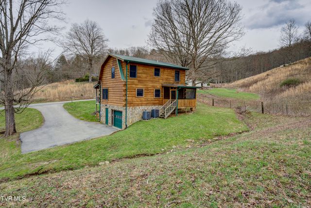 522 Deer Haven Road, Unicoi, TN 37692