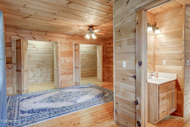 522 Deer Haven Road, Unicoi, TN 37692