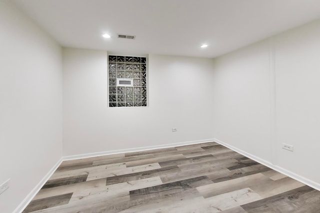 5138 S Kenwood Street G, Chicago, IL 60615
