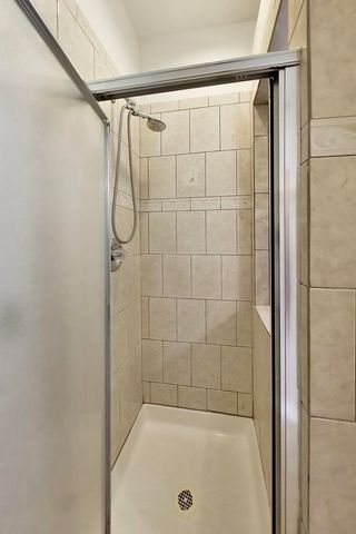 5138 S Kenwood Street G, Chicago, IL 60615