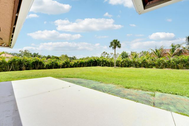 12628 N 70th Pl Place N, The Acreage, FL 33412
