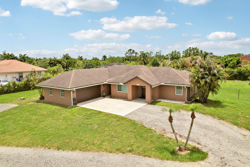 12628 N 70th Pl Place N, The Acreage, FL 33412