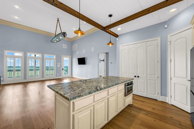2001 Laguna Harbor Cove Blvd, Port Bolivar, TX 77650
