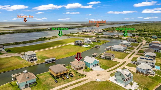 2001 Laguna Harbor Cove Blvd, Port Bolivar, TX 77650