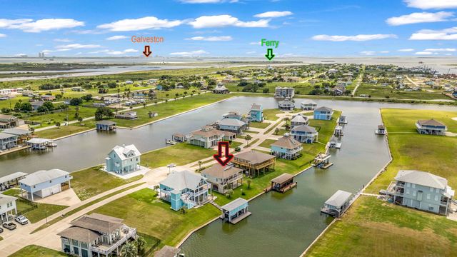 2001 Laguna Harbor Cove Blvd, Port Bolivar, TX 77650