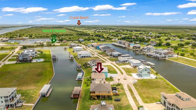 2001 Laguna Harbor Cove Blvd, Port Bolivar, TX 77650