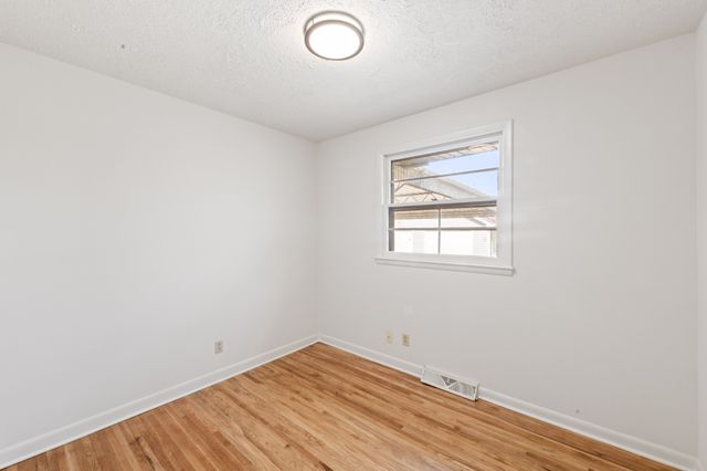 1015 Dickens St, Greenbrier, TN 37073