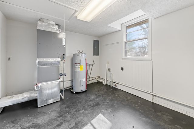 1015 Dickens St, Greenbrier, TN 37073