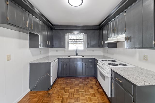 1015 Dickens St, Greenbrier, TN 37073