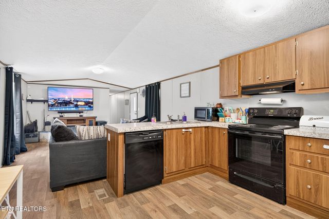 460 Jim Garrett Rd, Monterey, TN 38574
