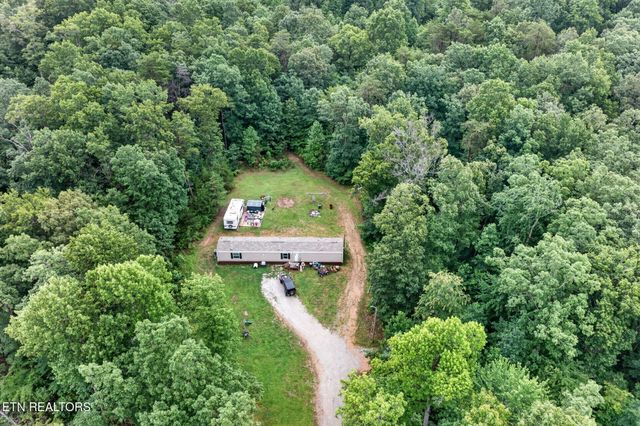 460 Jim Garrett Rd, Monterey, TN 38574