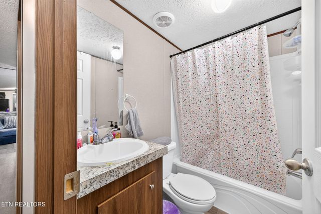 460 Jim Garrett Rd, Monterey, TN 38574