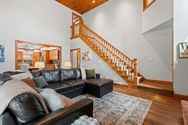 3901 N MILLWOOD DRIVE, Appleton, WI 54913