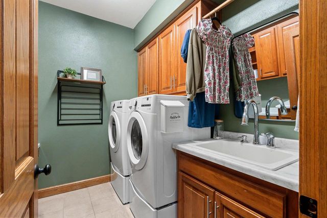 3901 N MILLWOOD DRIVE, Appleton, WI 54913