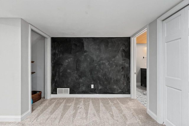 3901 N MILLWOOD DRIVE, Appleton, WI 54913
