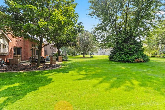 3901 N MILLWOOD DRIVE, Appleton, WI 54913