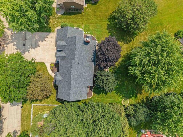 3901 N MILLWOOD DRIVE, Appleton, WI 54913