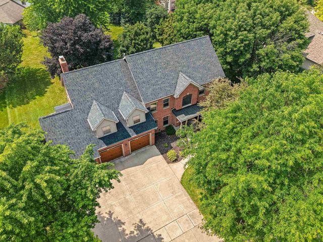 3901 N MILLWOOD DRIVE, Appleton, WI 54913