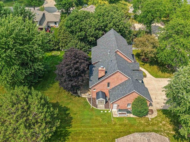 3901 N MILLWOOD DRIVE, Appleton, WI 54913
