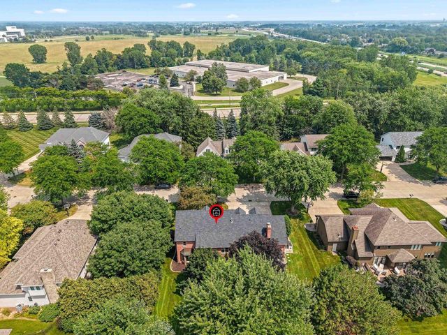 3901 N MILLWOOD DRIVE, Appleton, WI 54913