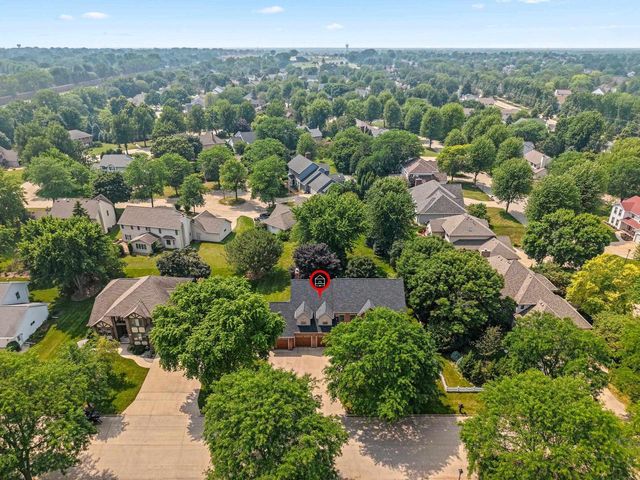 3901 N MILLWOOD DRIVE, Appleton, WI 54913