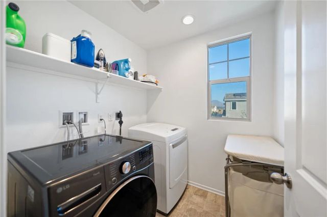 29554 Aramina Ct, Winchester, CA 92596