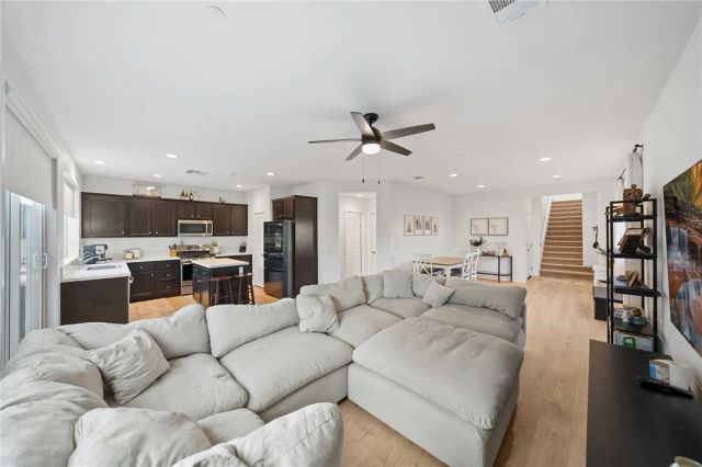 29554 Aramina Ct, Winchester, CA 92596