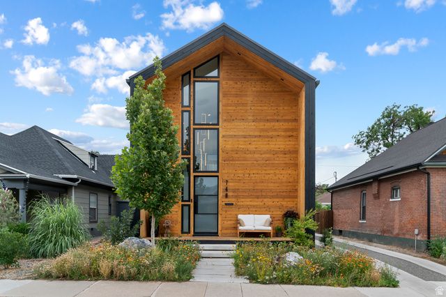 748 E ROOSEVELT AVE, Salt Lake City, UT 84105