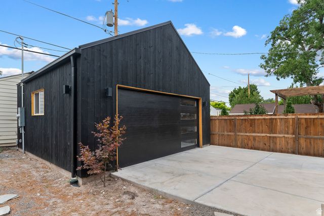 748 E ROOSEVELT AVE, Salt Lake City, UT 84105