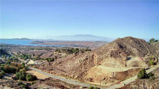 20653 Mustang, Lake Mathews, CA 92570