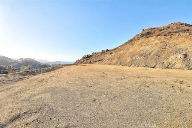 20653 Mustang, Lake Mathews, CA 92570