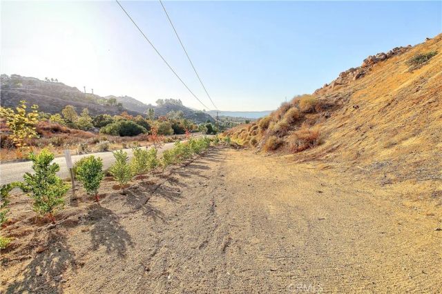 20653 Mustang, Lake Mathews, CA 92570