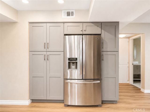 1118 W Orange, Santa Ana, CA 92706