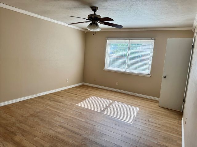 9113 Willowbrook Drive, Rowlett, TX 75088