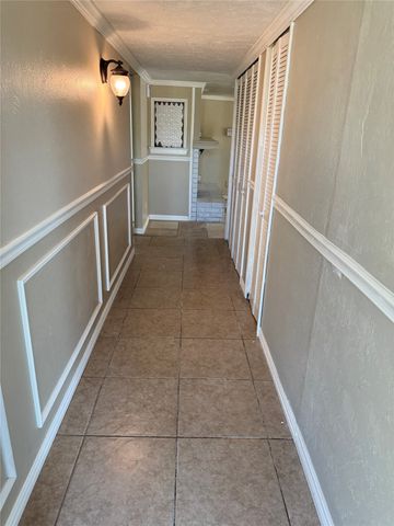 9113 Willowbrook Drive, Rowlett, TX 75088