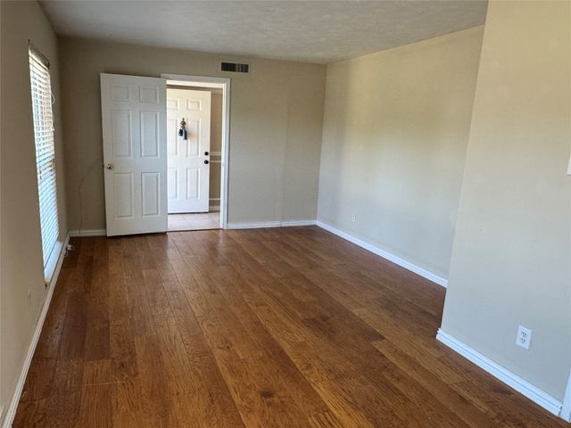 9113 Willowbrook Drive, Rowlett, TX 75088
