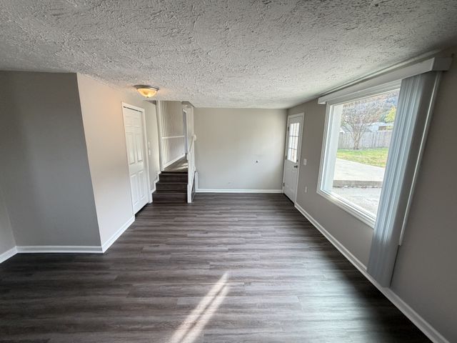 120 Roberta Dr, Hendersonville, TN 37075