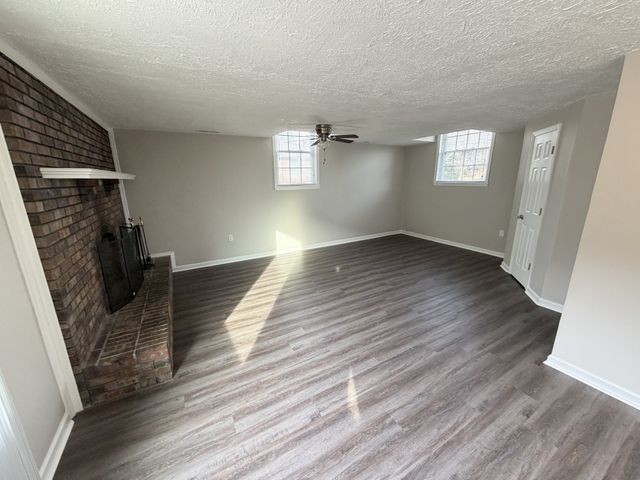 120 Roberta Dr, Hendersonville, TN 37075