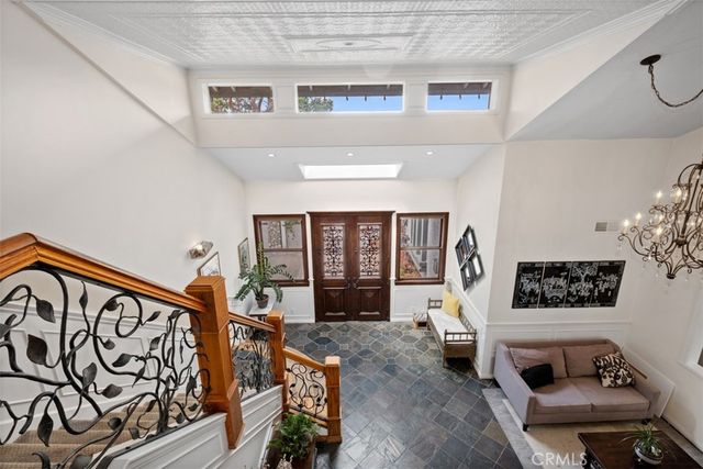 1815 Kinglet Court, Costa Mesa, CA 92626