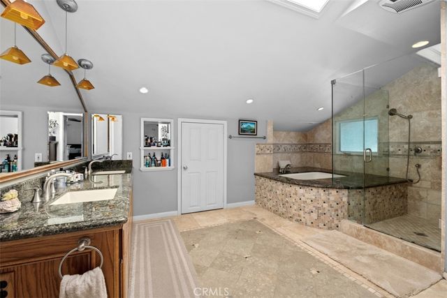 1815 Kinglet Court, Costa Mesa, CA 92626