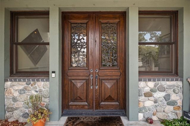 1815 Kinglet Court, Costa Mesa, CA 92626