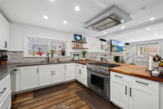 1815 Kinglet Court, Costa Mesa, CA 92626