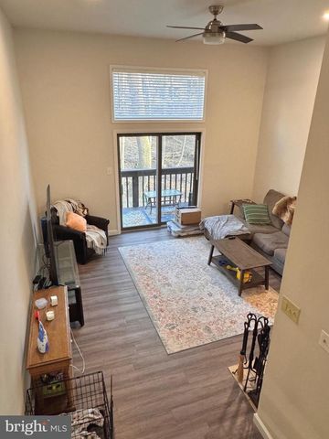3211 CHAMPIONS DR, Wilmington, DE 19808